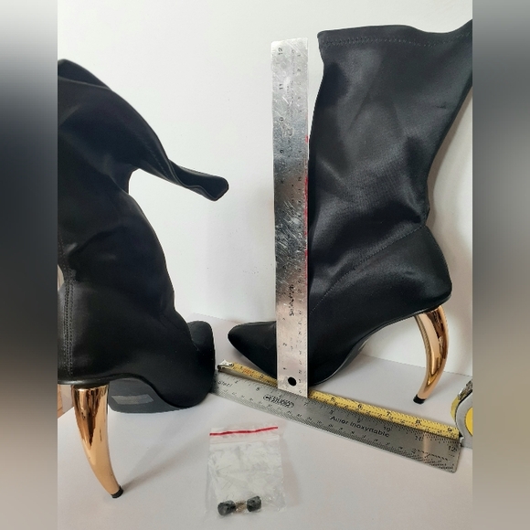 Pointed Toe Curved Gold Heel Silky Sock Booties - Size 7.5 - Picture 6 of 15